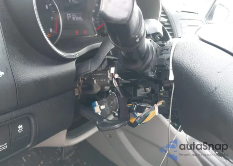 2015 Kia Forte Lx z USA, uszkodzony, nr VIN KNAFX4A69F5274323